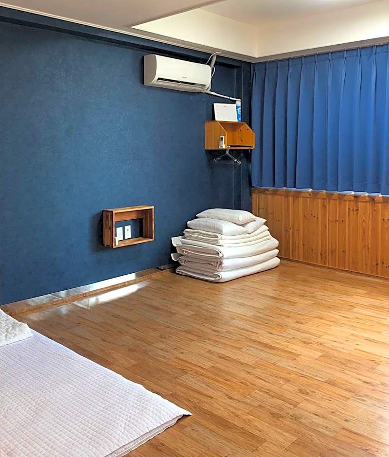 Photo 1 of 8 of Korean Ondol Room