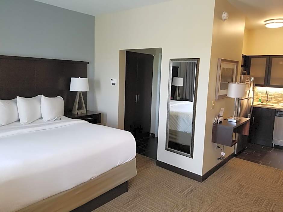 Staybridge Suites Toledo - Rossford - Perrysburg by IHG