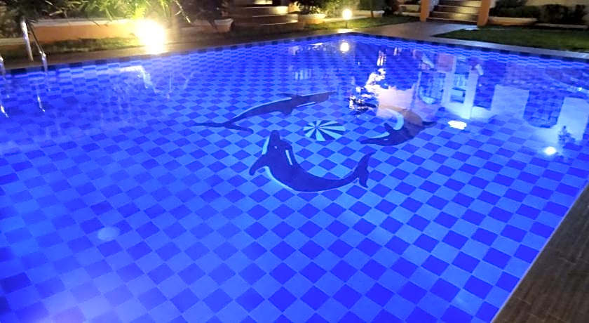 The Executive Villa Inn & Suites