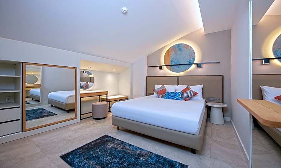 A Suite Side