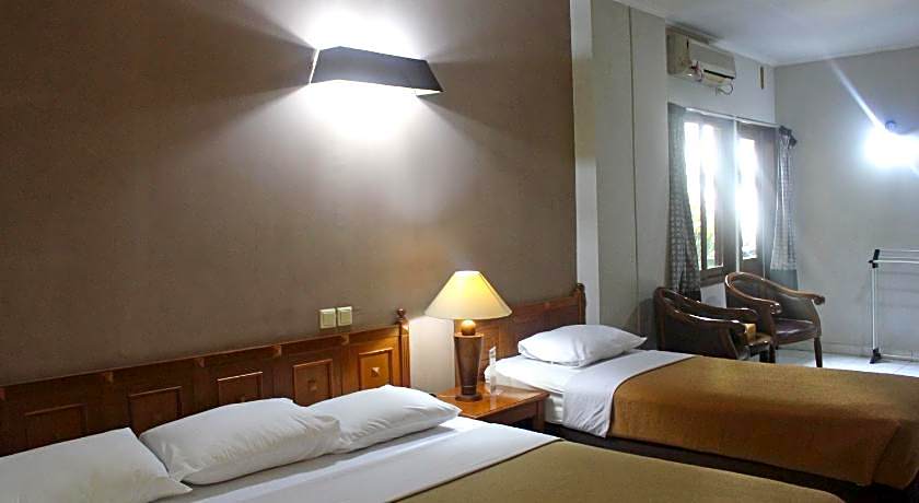 Hotel Winotosastro Garden