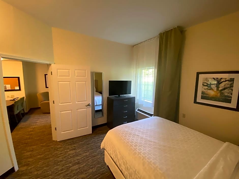 Candlewood Suites Hattiesburg