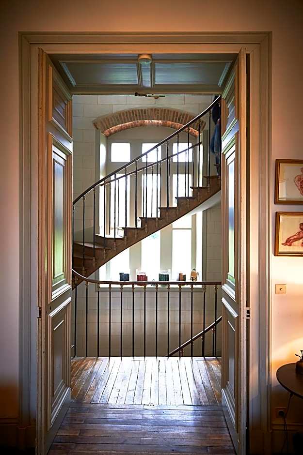 Chateau De La Moriniere