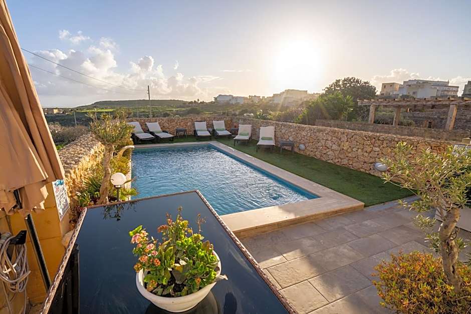 Ajuga Luxury Boutique B&B