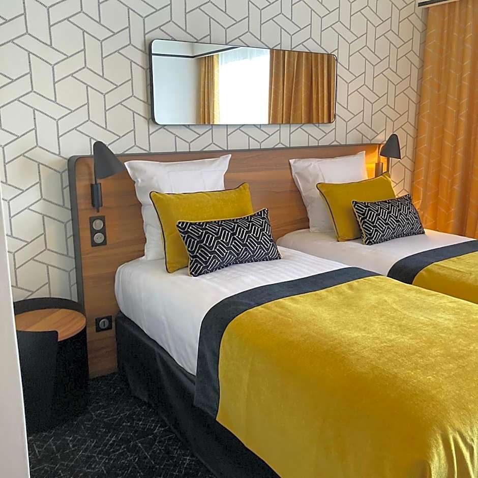 Photo 1 of 6 of Deluxe 1 Double Bed or 2 Beds