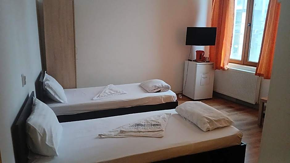 Cazare - Accommodation
