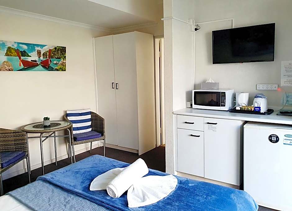 Oceanside Hawks Nest