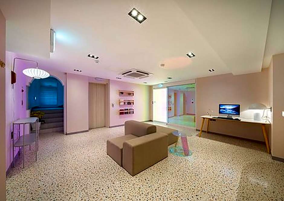 Knockin Hotel Daejeon by Aank