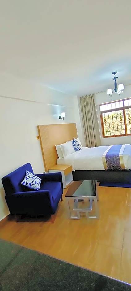 Hays Suites Hotel