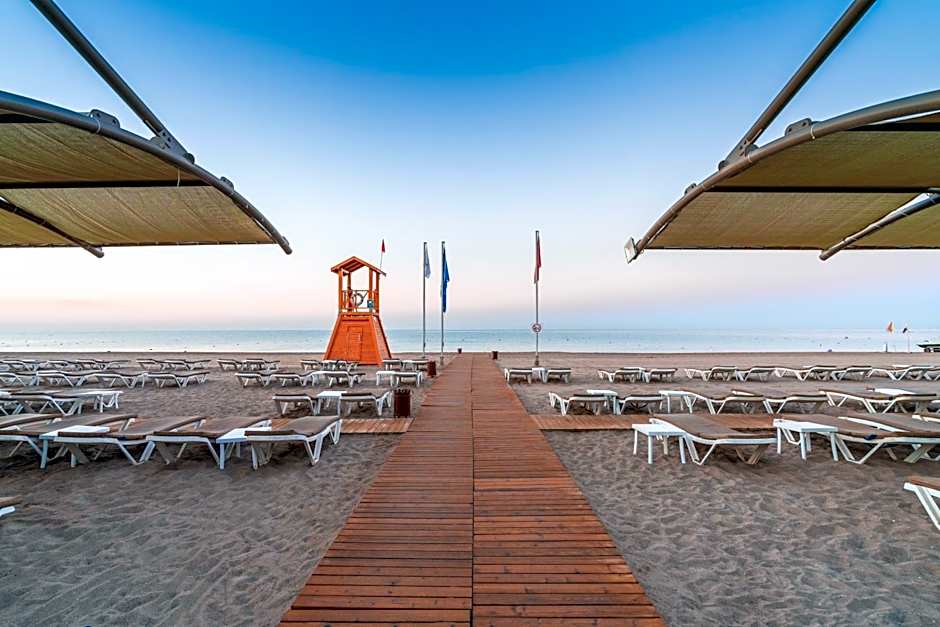 Fame Residence Lara & Spa