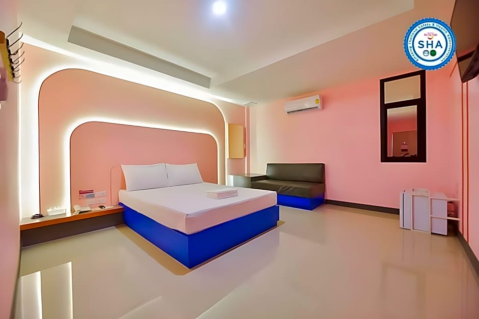 Nunglenkunmai Hotel