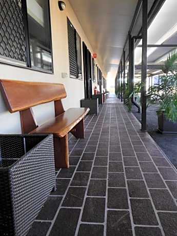 Injune Motor Inn