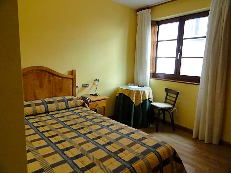 Hotel Restaurante Casa Petronila
