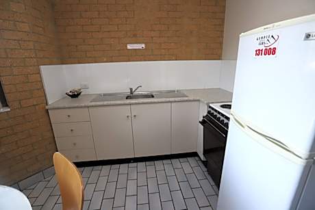 One-Bedroom Suite - Self Contained (No Pets)