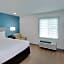 WoodSpring Suites Bakersfield