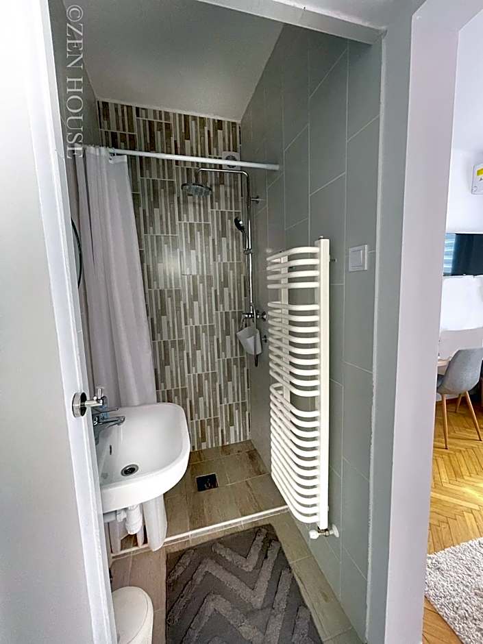 Zen House ADULT ONLY 16plus