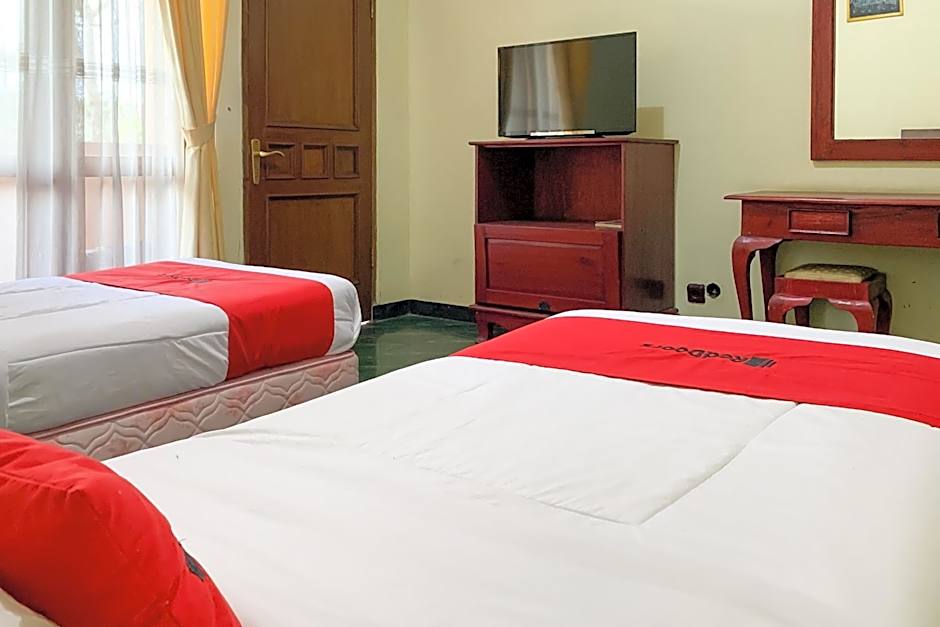 RedDoorz near RSUD R Syamsudin Sukabumi