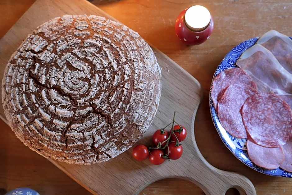 The Potting Shed, self contained, detached retreat in Shapwick village