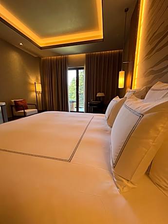 Swiss Executive King Room with Terrace