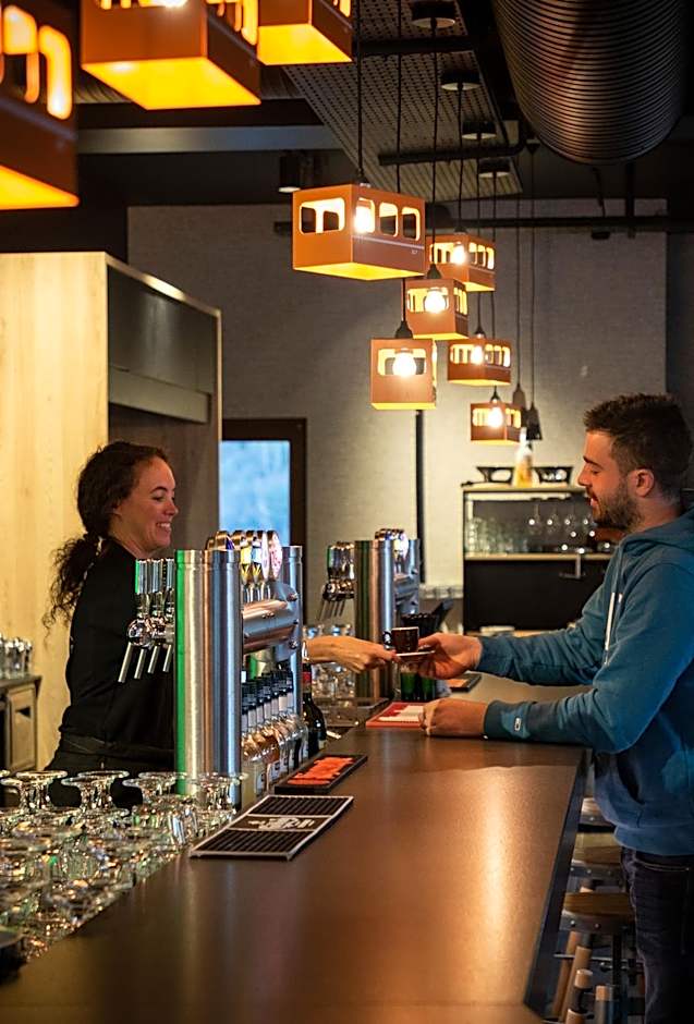 Base Camp Lodge Hotels