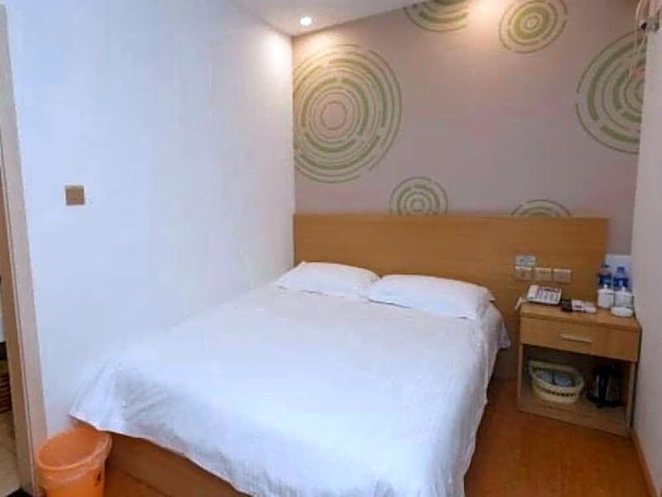 GreenTree Inn Zhejiang Ningbo South Railway Station Express Hotel