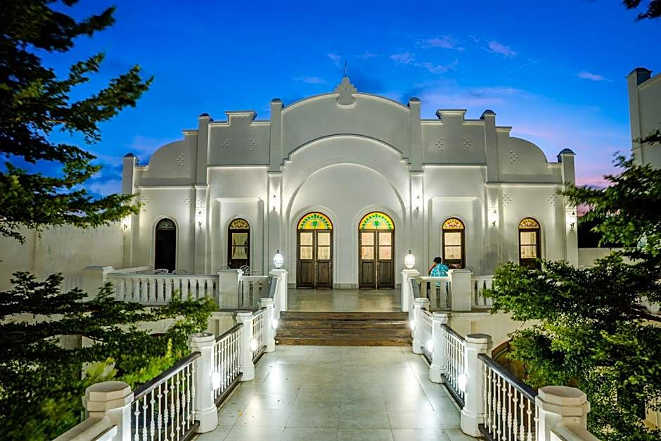 Pitaloka Hotel Sanur By DeWizZ Management