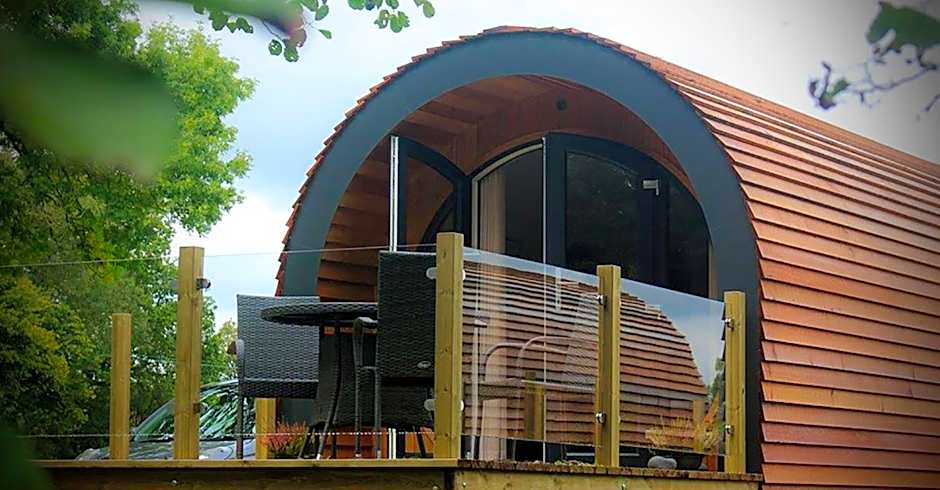 Loch Leven Hotel & Distillery