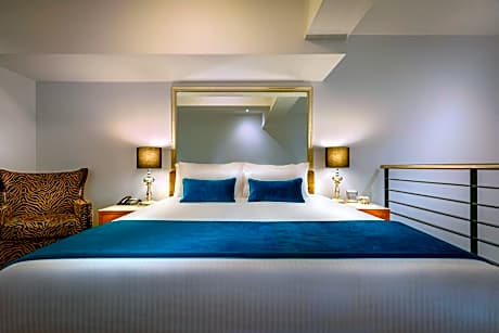 Heritage King Loft Apartment