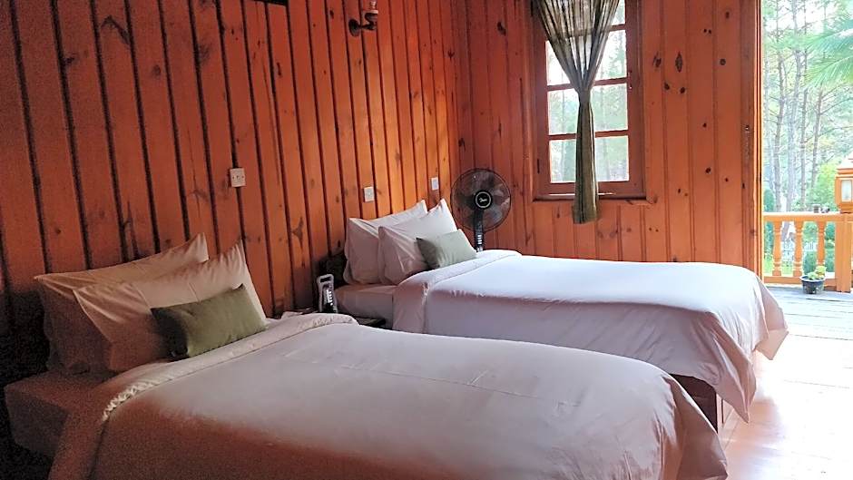 Hillock Villa