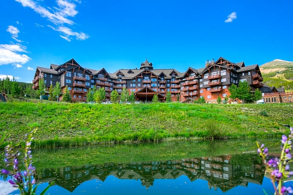 One Ski Hill, A Rockresort