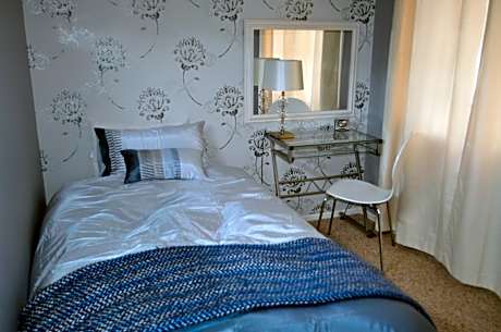 Single Room with Garden View