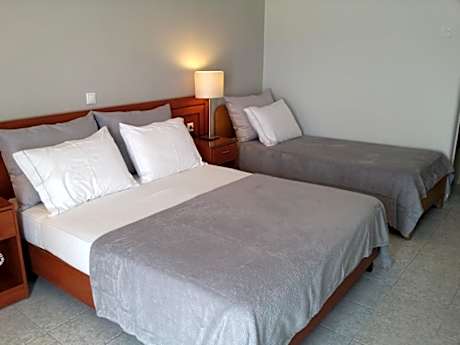 1 Queen 2 Single Beds Non-Smoking Family Room Sofabed Side Sea View Mini Fridge Wi-Fi Full Breakfast