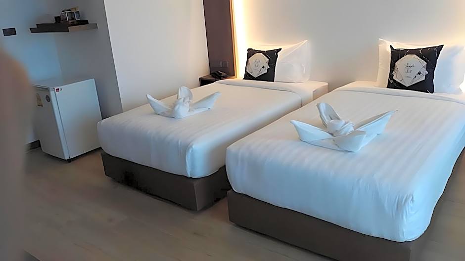 Phuket Airport Place