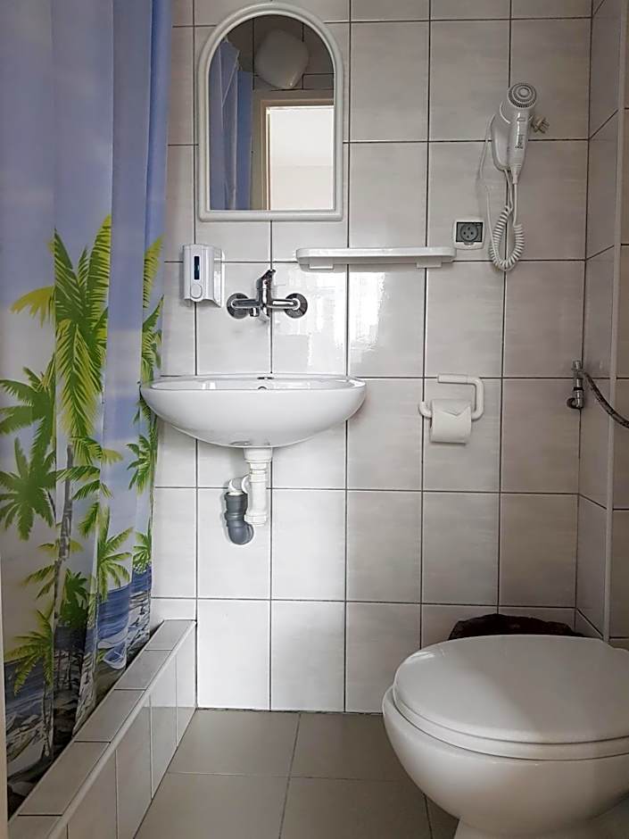 Ośrodek Kolonijno - Wypoczynkowy Ania