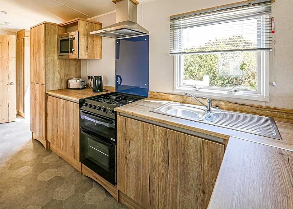 Waters Edge Leisure Park