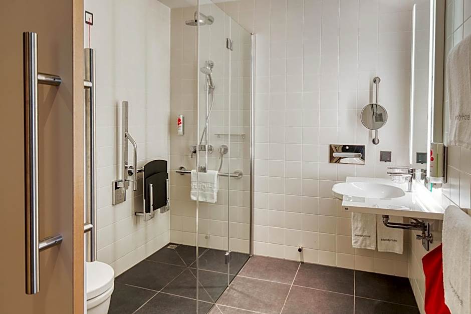 IntercityHotel Amsterdam Airport