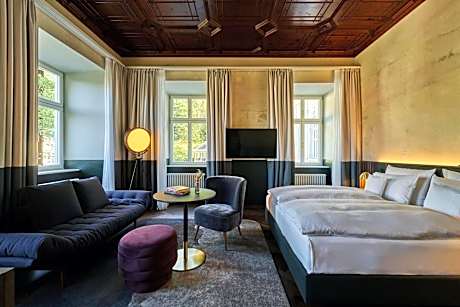 Junior Suite with Mountain View