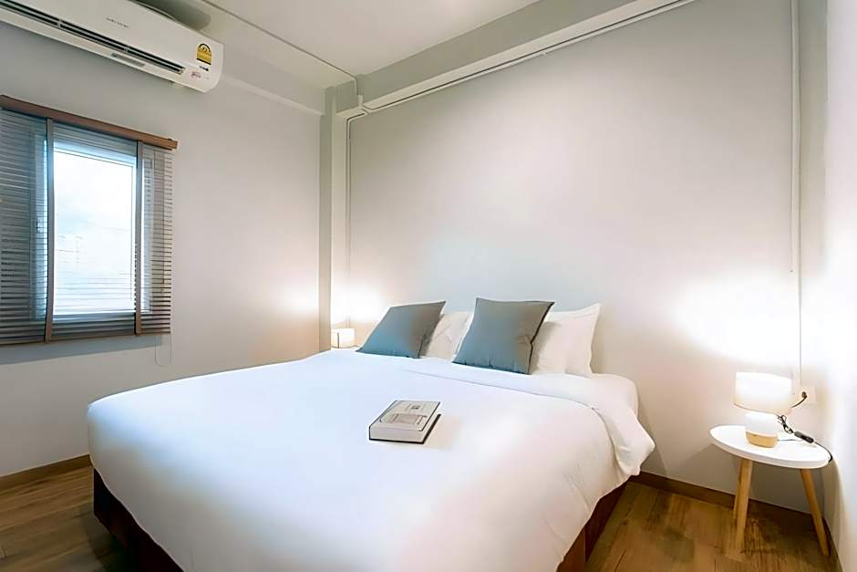 Hotel Papa Bangkok Siriraj