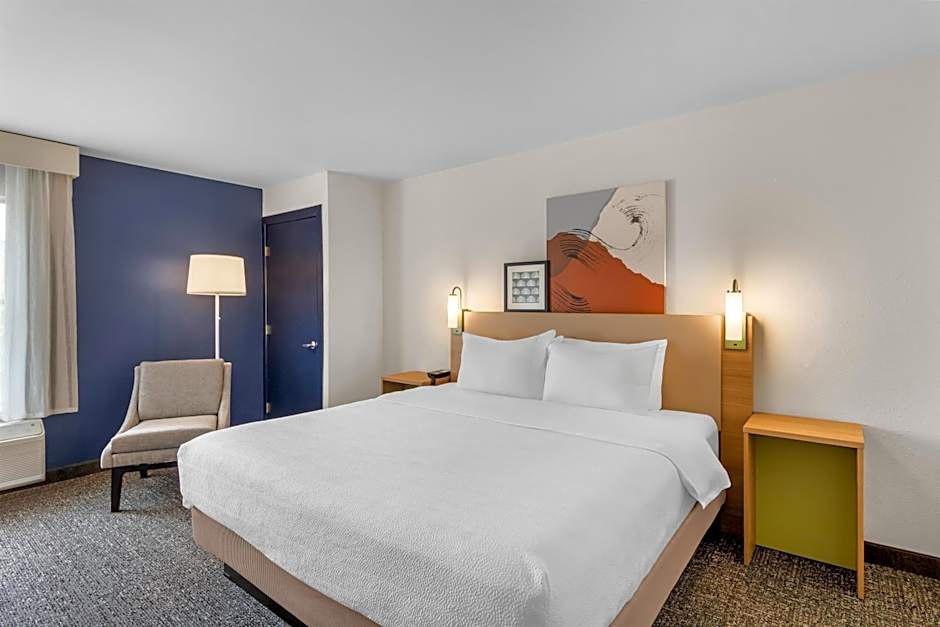Spark by Hilton Dayton Fairborn