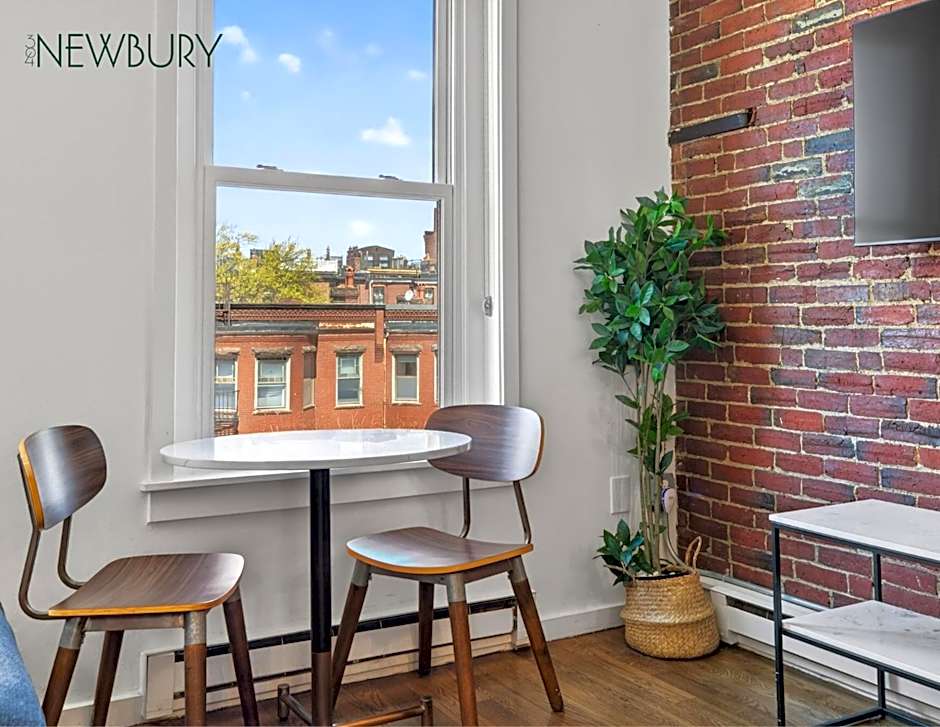 304 Newbury Street by Thatch