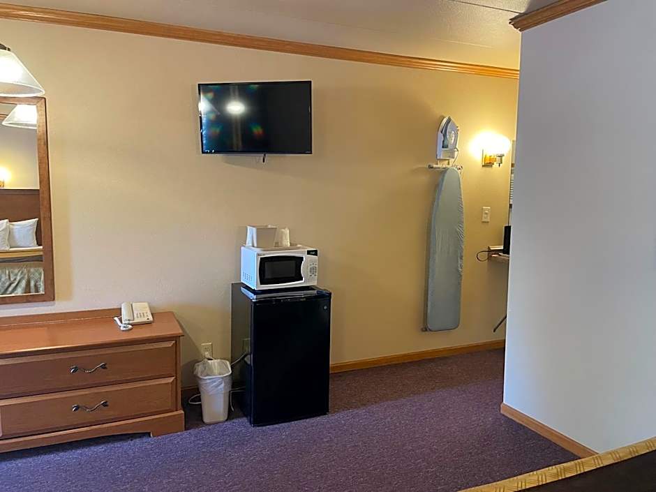 Amber's Inn and Suites