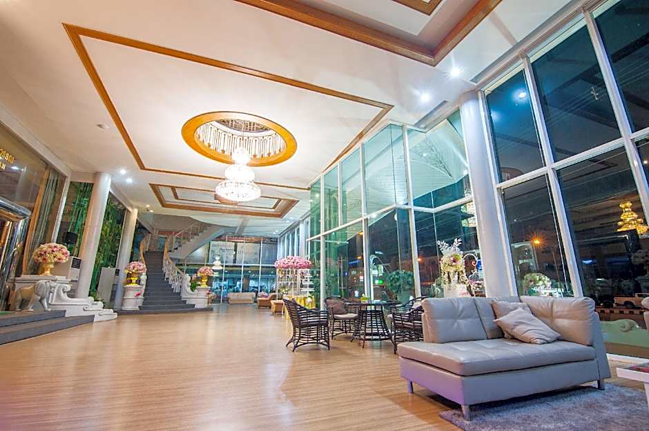 Nongkhai Tavilla Hotel and Convention Center