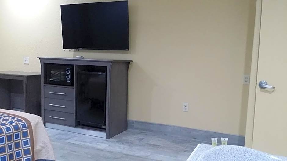 Americas Best Value Inn & Suites Houston NE