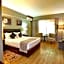 Cresta Jameson Hotel