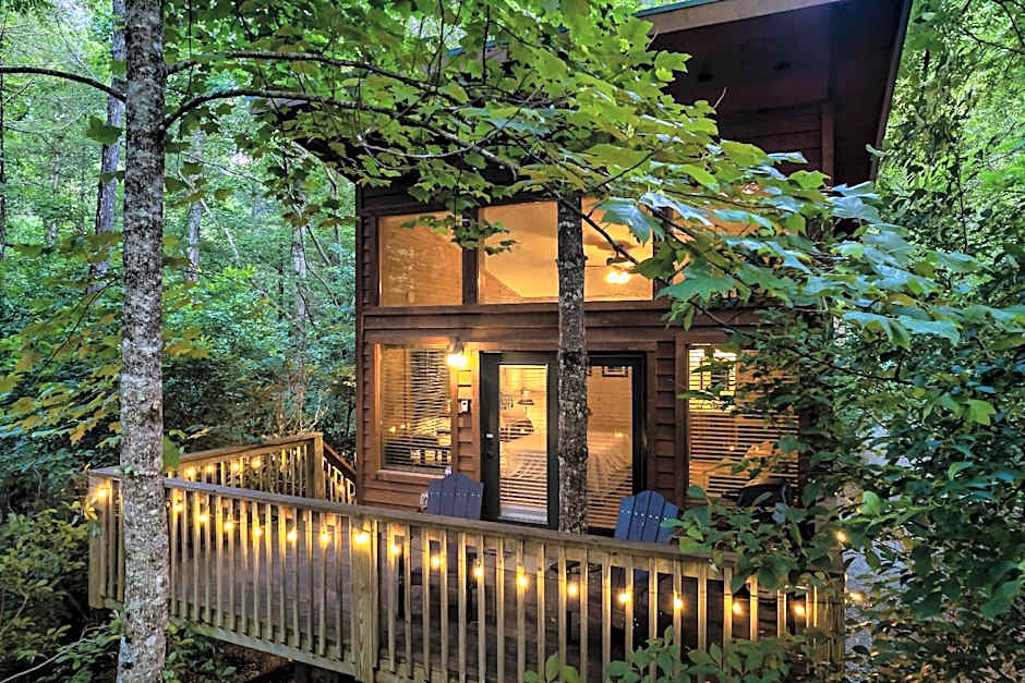 Rivers Edge Treehouses