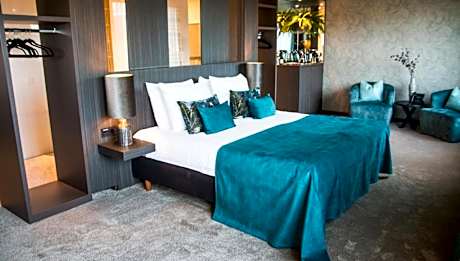 Oriental Emerald Suite - with Sauna