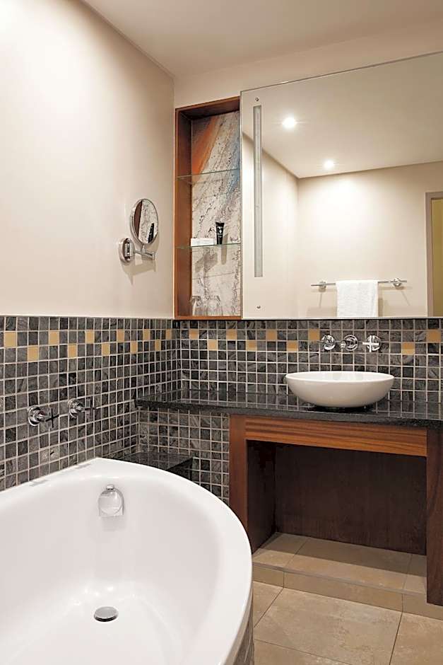 Seven Villa Hotel & Spa