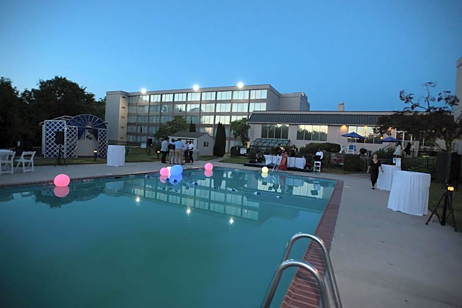 Exton Hotel and Conference Center