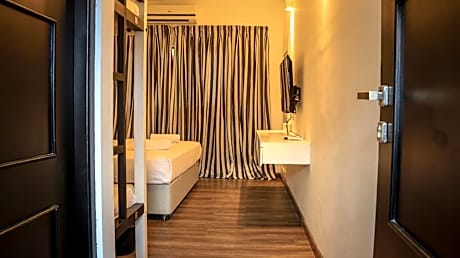 Comfort Quadruple Room
