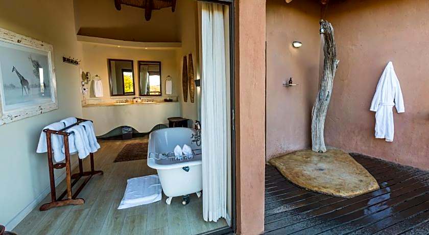 Impodimo Game Lodge